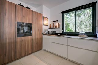 house 4 Rooms for sale on AIX EN PROVENCE (13090)