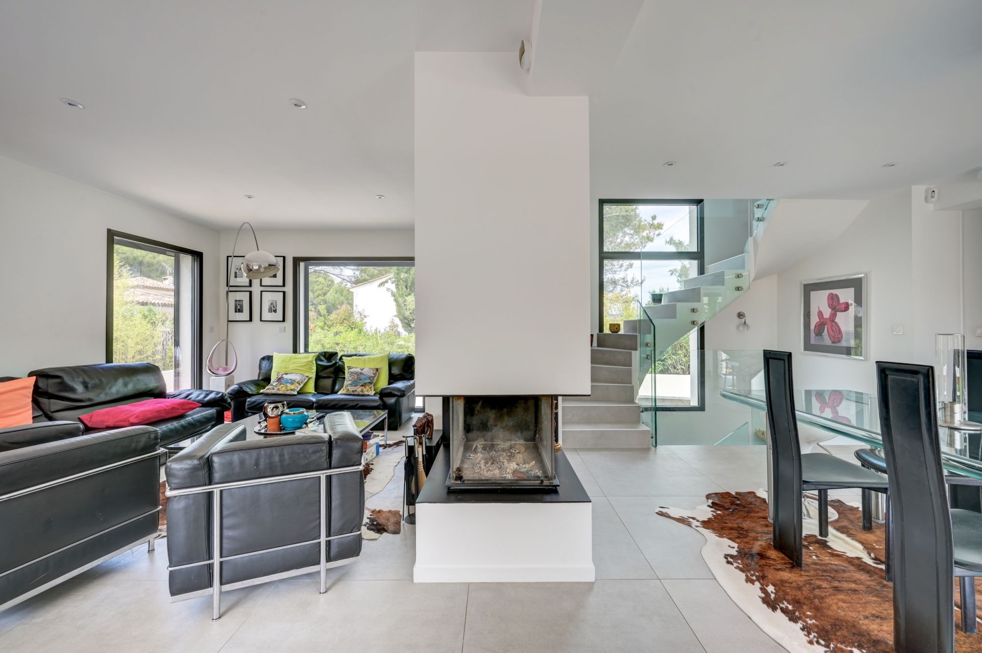 house 6 Rooms for sale on AIX EN PROVENCE (13100)