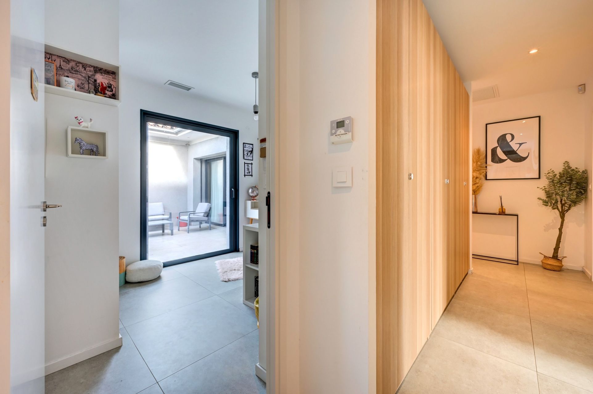 house 5 Rooms for sale on AIX EN PROVENCE (13100)