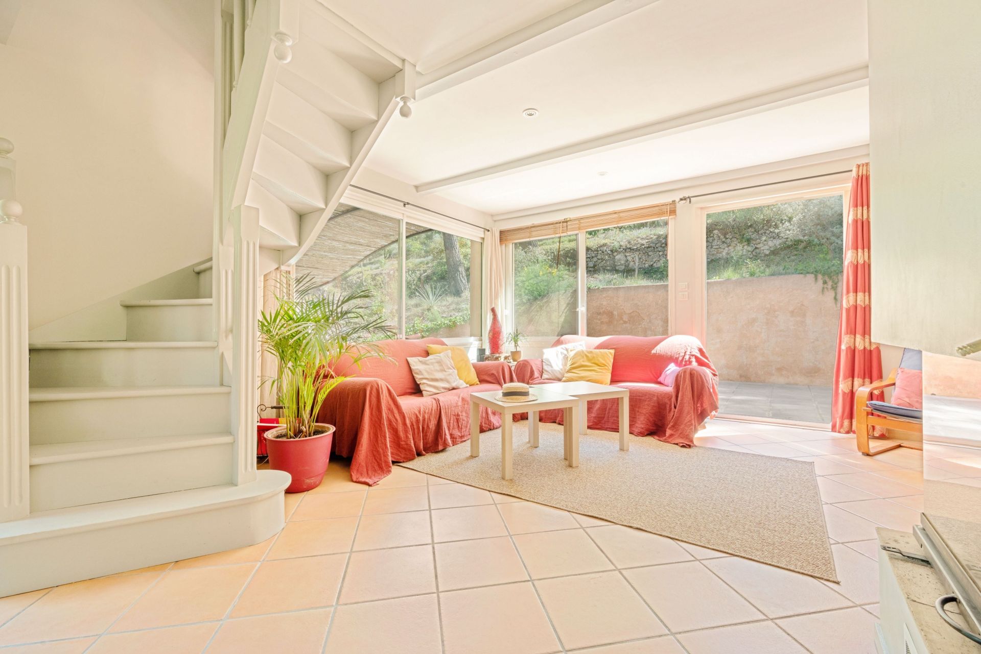 house 6 Rooms for sale on AIX EN PROVENCE (13100)