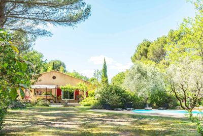 Sale House Aix-en-Provence 6 Rooms 147 m²