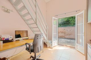 house 6 Rooms for sale on AIX EN PROVENCE (13100)