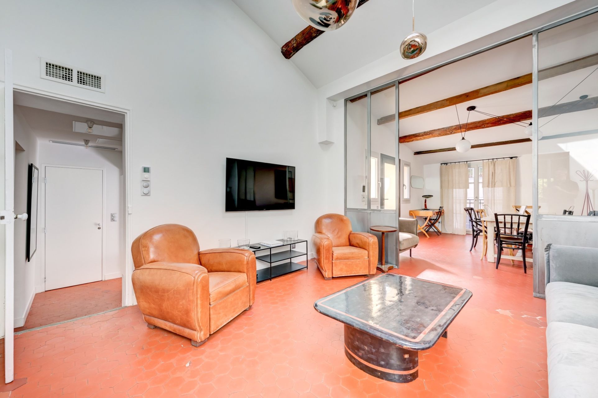 house 5 Rooms for sale on AIX EN PROVENCE (13100)