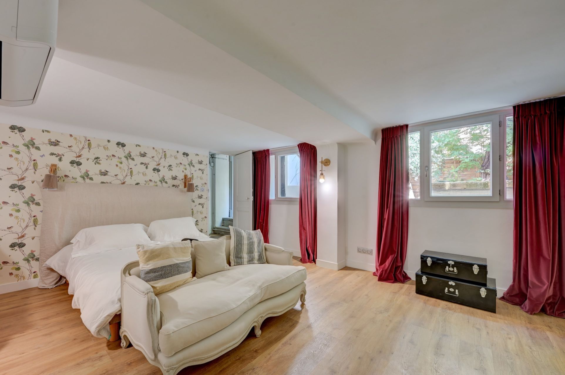 house 5 Rooms for sale on AIX EN PROVENCE (13100)