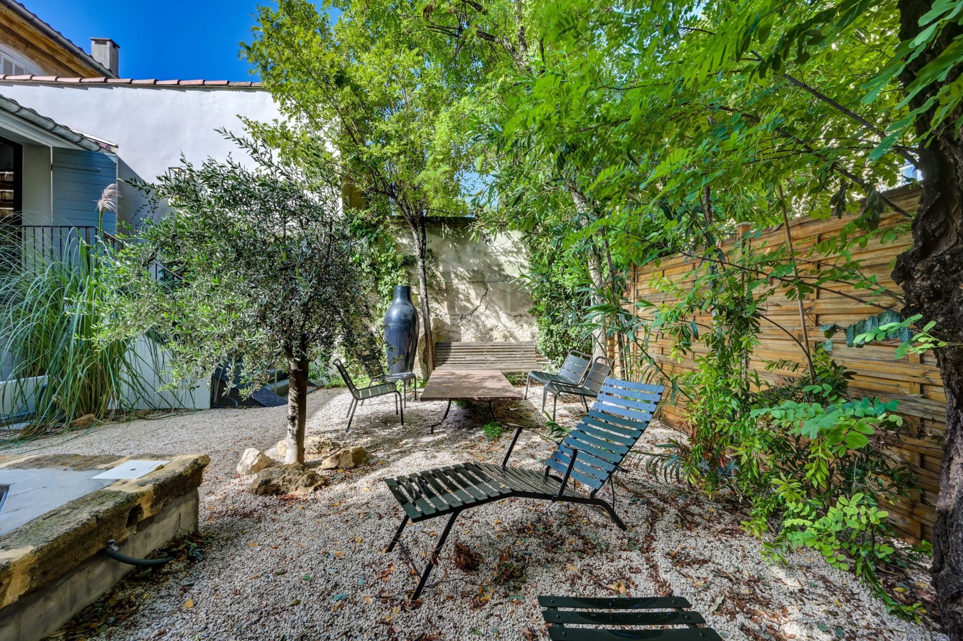 house 5 Rooms for sale on AIX EN PROVENCE (13100)