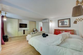 house 5 Rooms for sale on AIX EN PROVENCE (13100)