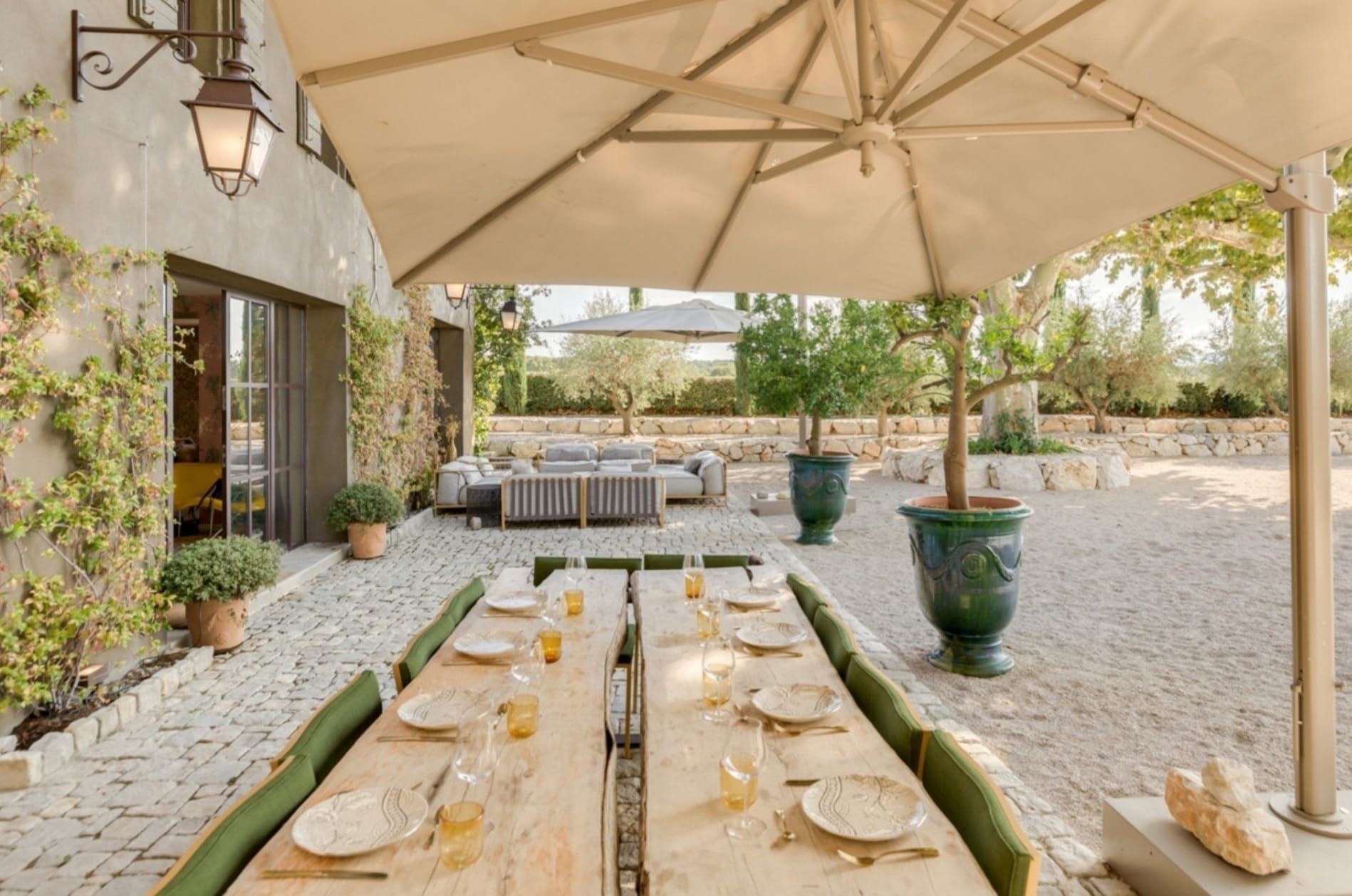 maison 23 Pièces en location sur AIX EN PROVENCE (13100)