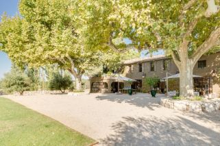 maison 23 Pièces en location sur AIX EN PROVENCE (13100)