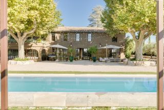 maison 23 Pièces en location sur AIX EN PROVENCE (13100)