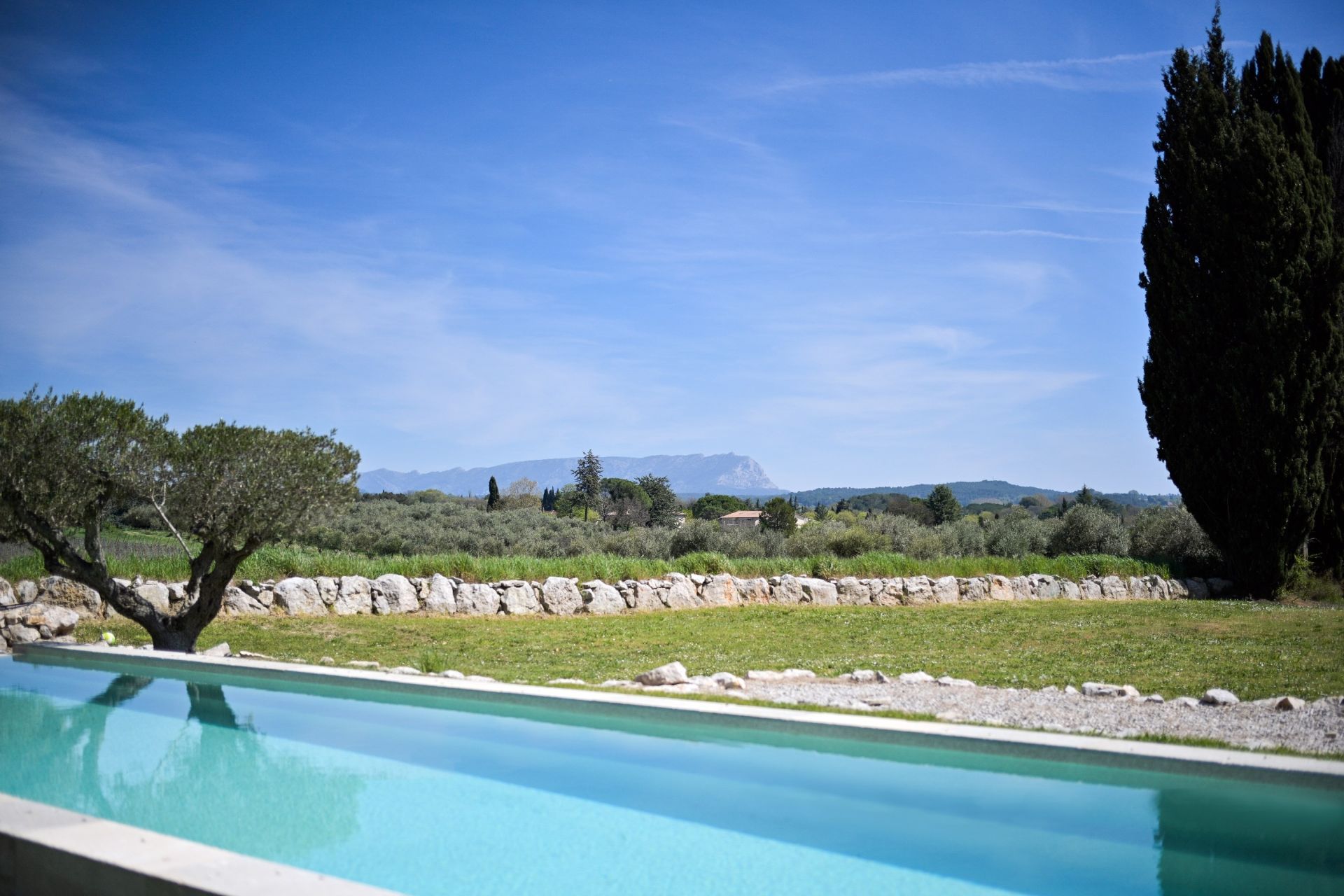 maison 15 Pièces en location sur AIX EN PROVENCE (13100)