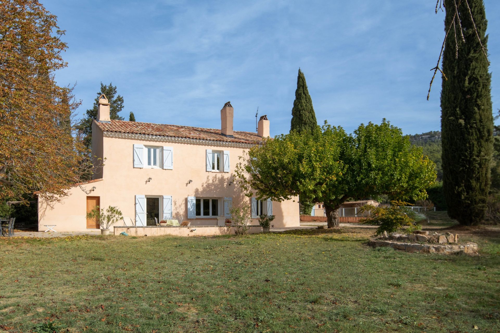 house 20 Rooms for sale on BEAURECUEIL (13100)