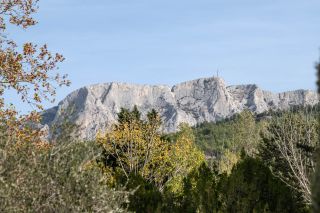house 20 Rooms for sale on BEAURECUEIL (13100)