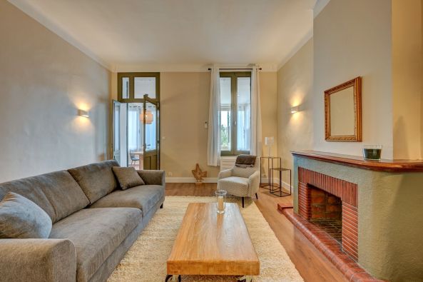 Rental Apartment Aix-en-Provence 3 Rooms 110 m²