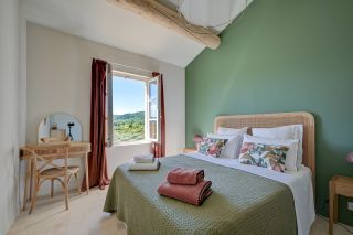 bastide 9 Rooms for seasonal rent on LE PUY STE REPARADE (13610)