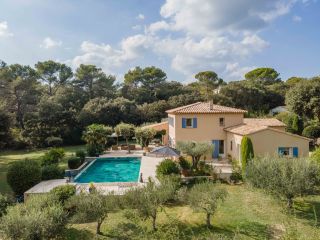 house 7 Rooms for sale on AIX EN PROVENCE (13100)