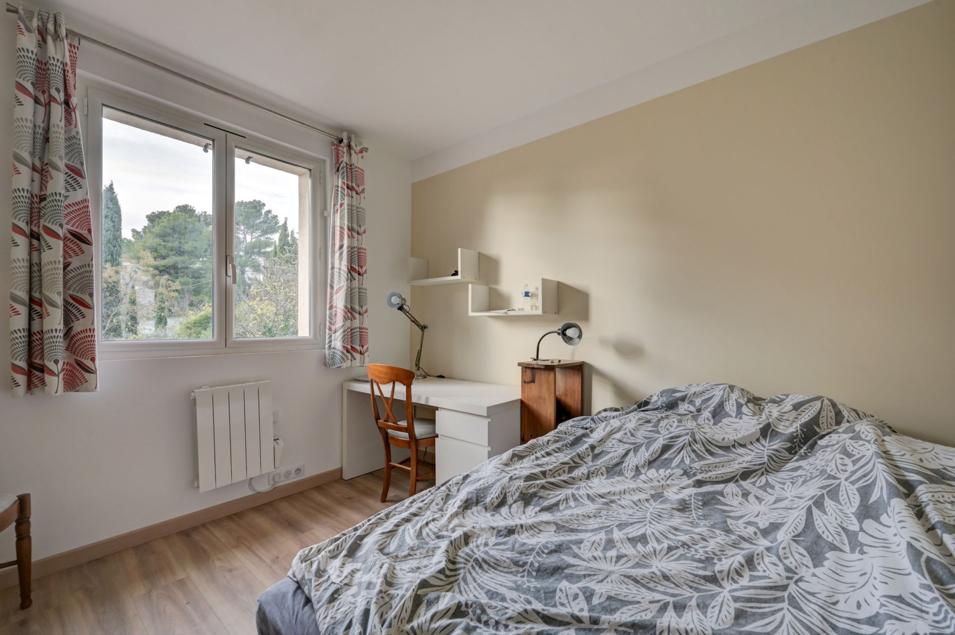 house 8 Rooms for sale on AIX EN PROVENCE (13100)