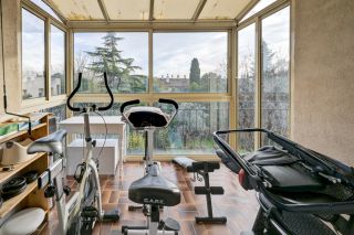 house 8 Rooms for sale on AIX EN PROVENCE (13100)