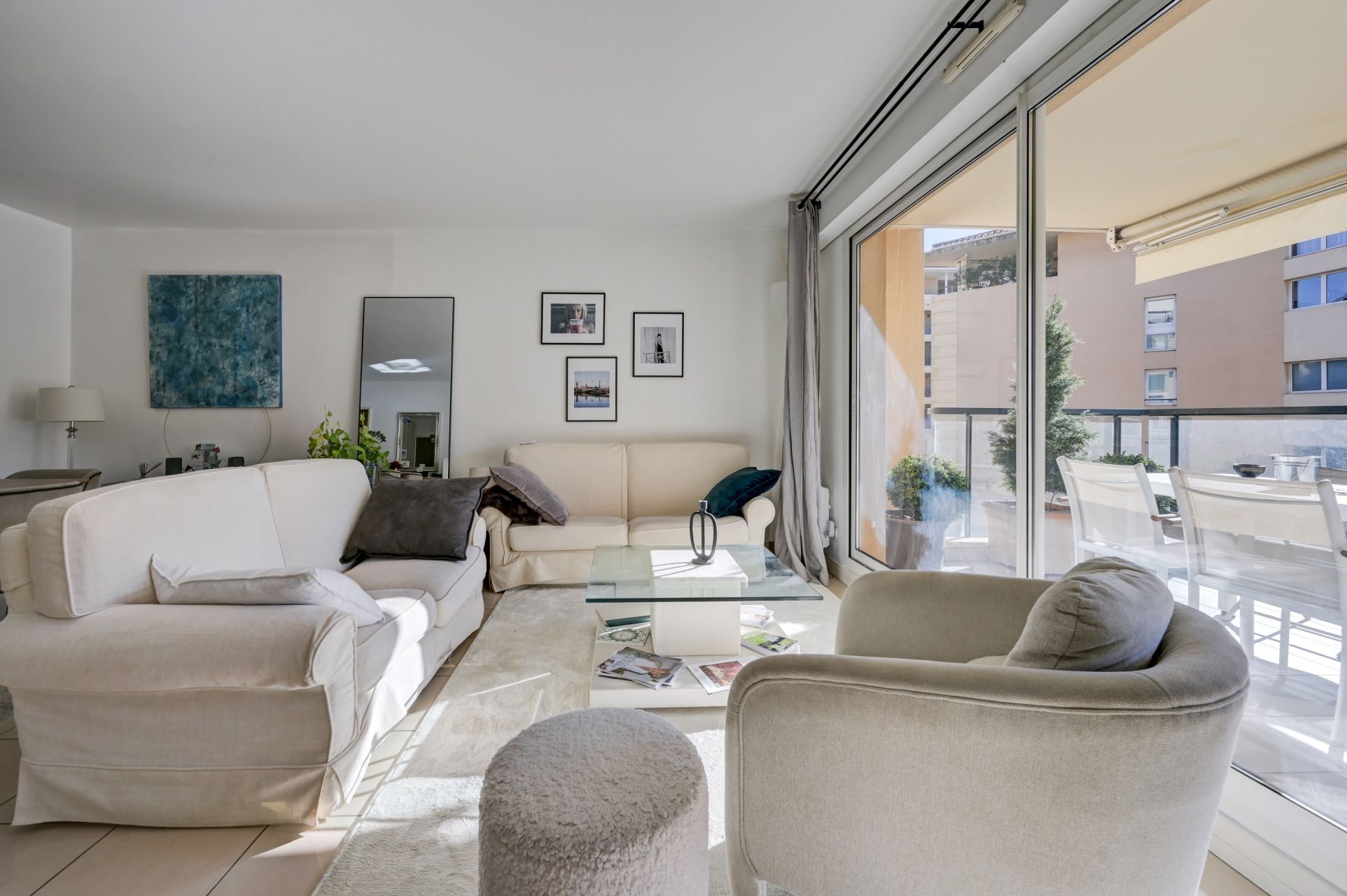 apartment 5 Rooms for sale on AIX EN PROVENCE (13100)