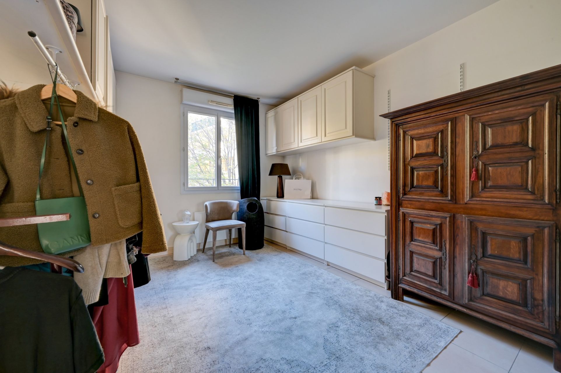 apartment 5 Rooms for sale on AIX EN PROVENCE (13100)