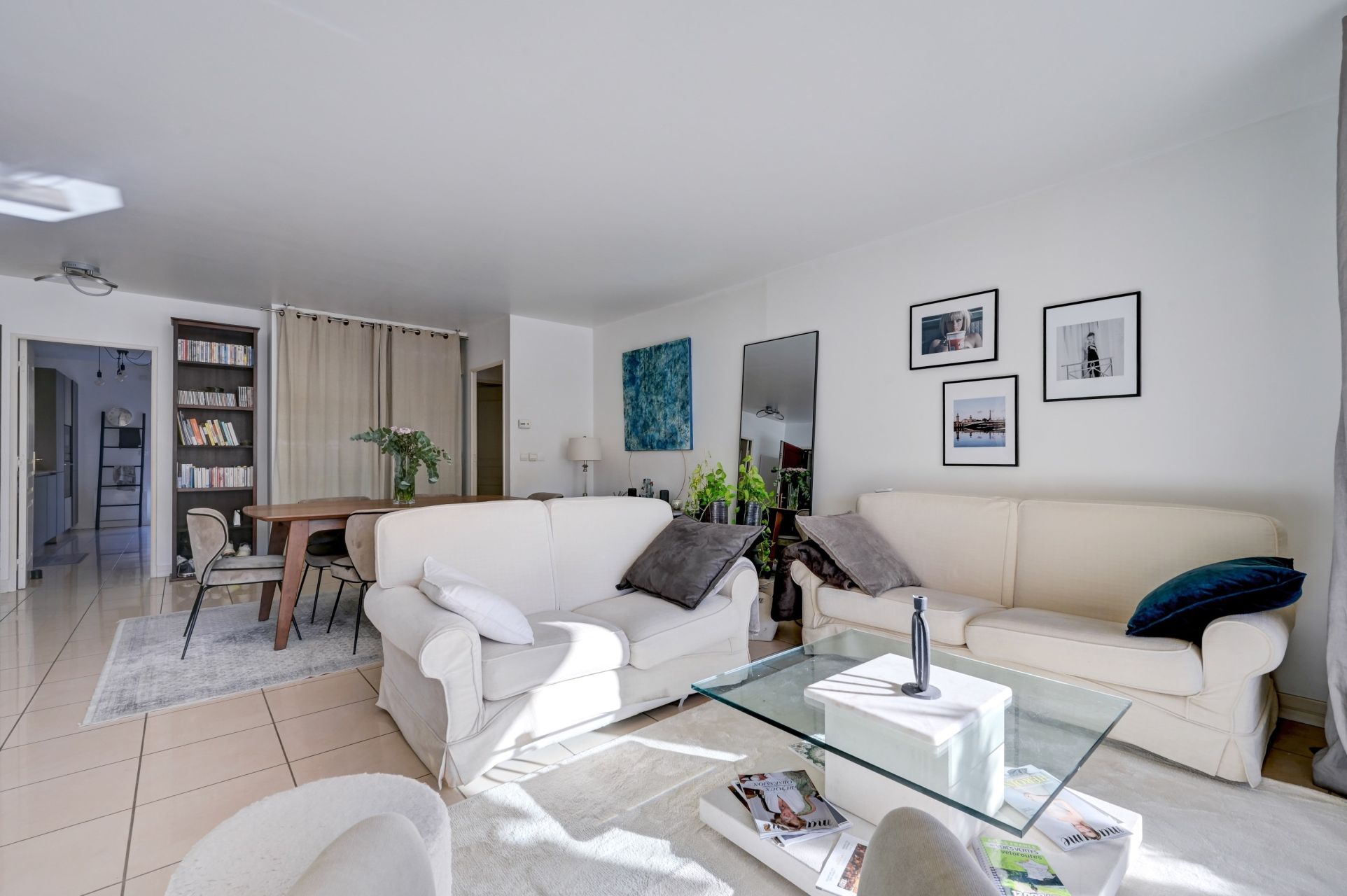 apartment 5 Rooms for sale on AIX EN PROVENCE (13100)