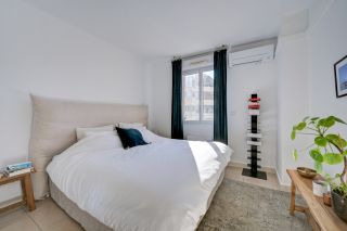 apartment 5 Rooms for sale on AIX EN PROVENCE (13100)