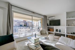 apartment 5 Rooms for sale on AIX EN PROVENCE (13100)