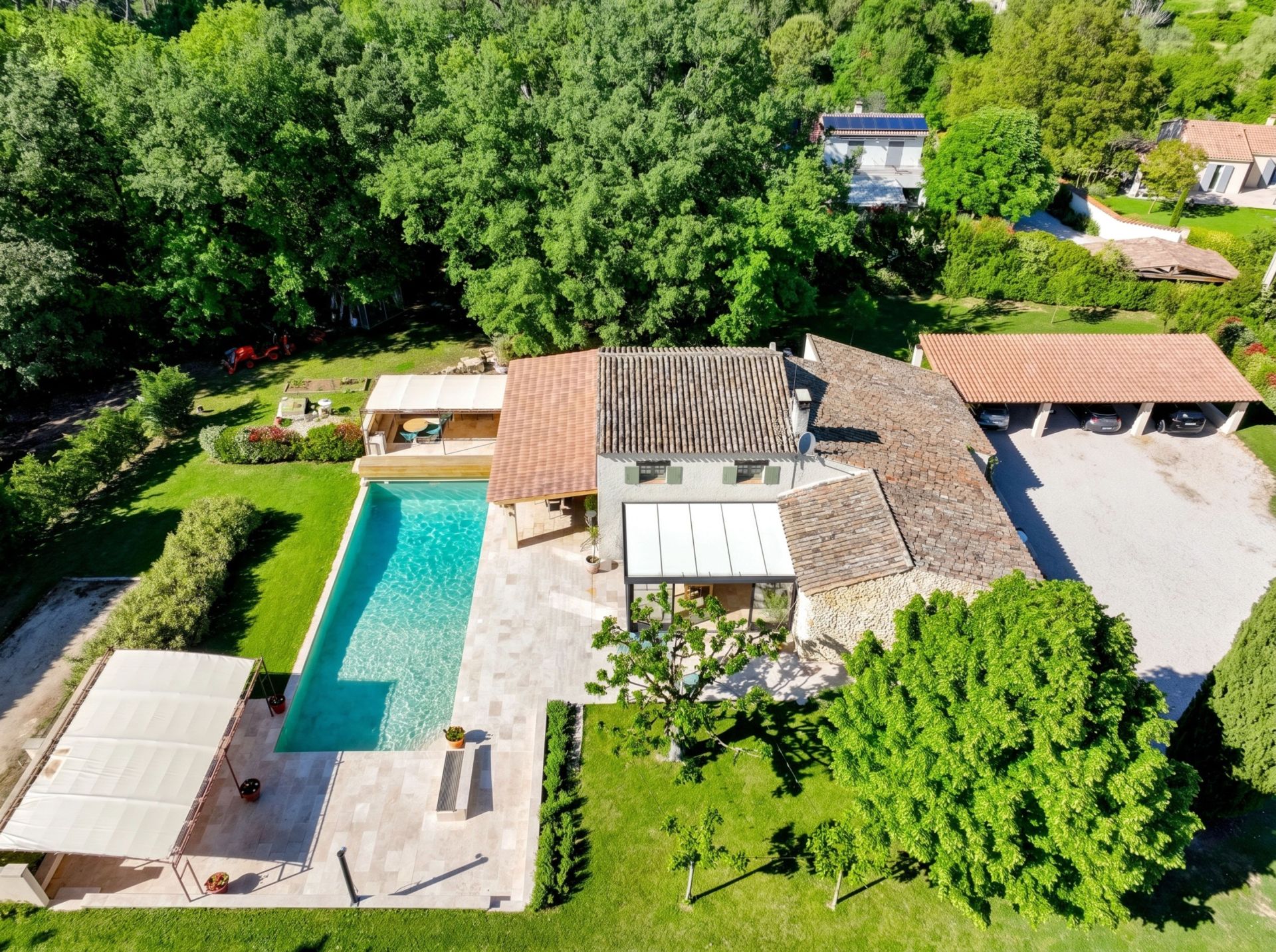 house 10 Rooms for sale on AIX EN PROVENCE (13100)