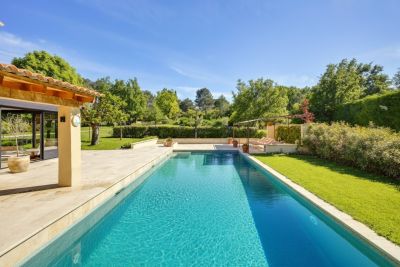 Sale House Aix-en-Provence 10&nbsp;Rooms 200&nbsp;m²