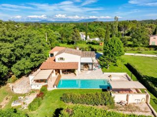 house 10 Rooms for sale on AIX EN PROVENCE (13100)