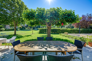 house 10 Rooms for sale on AIX EN PROVENCE (13100)