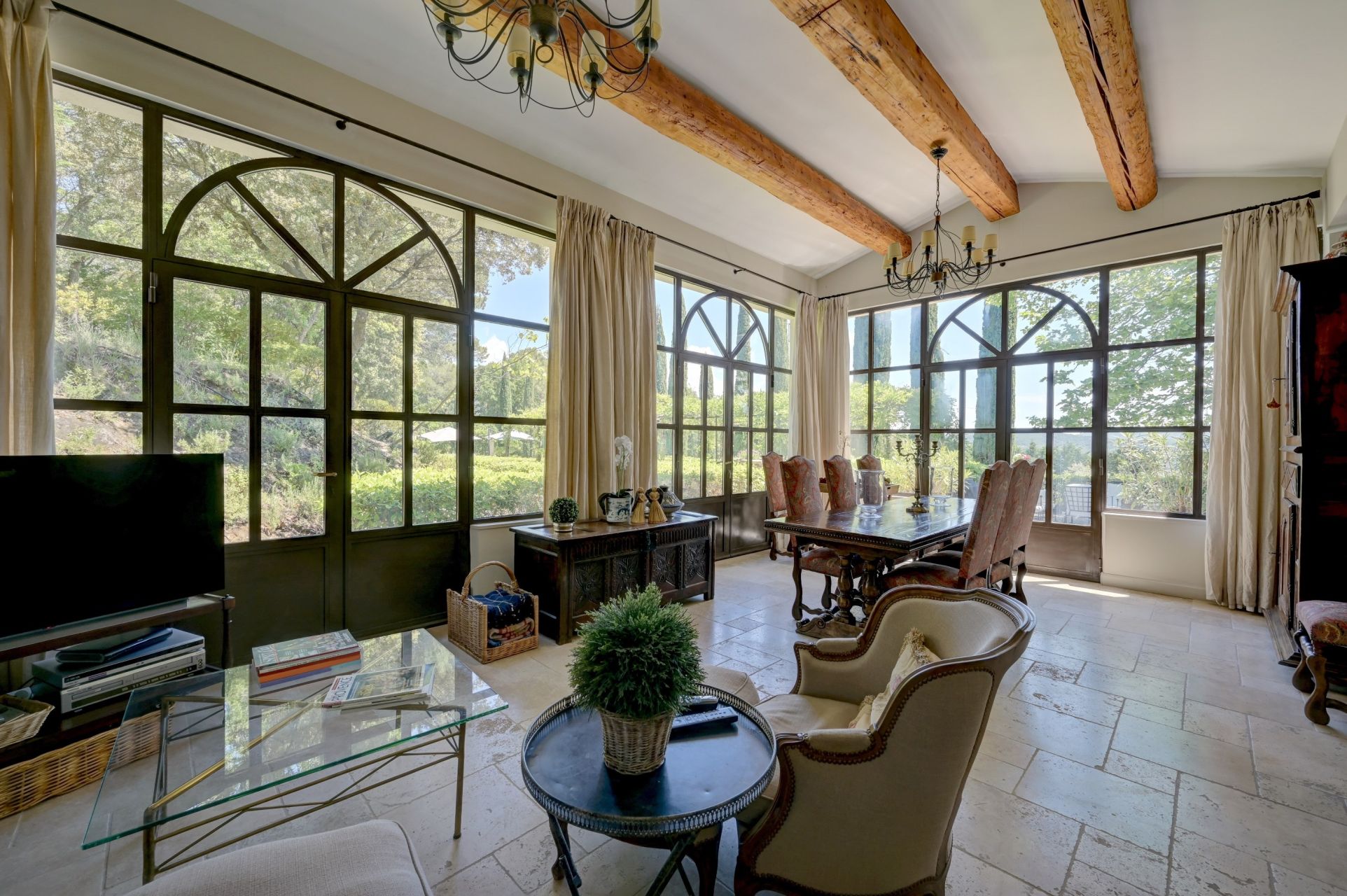 maison 10 Pièces en vente sur AIX EN PROVENCE (13100)