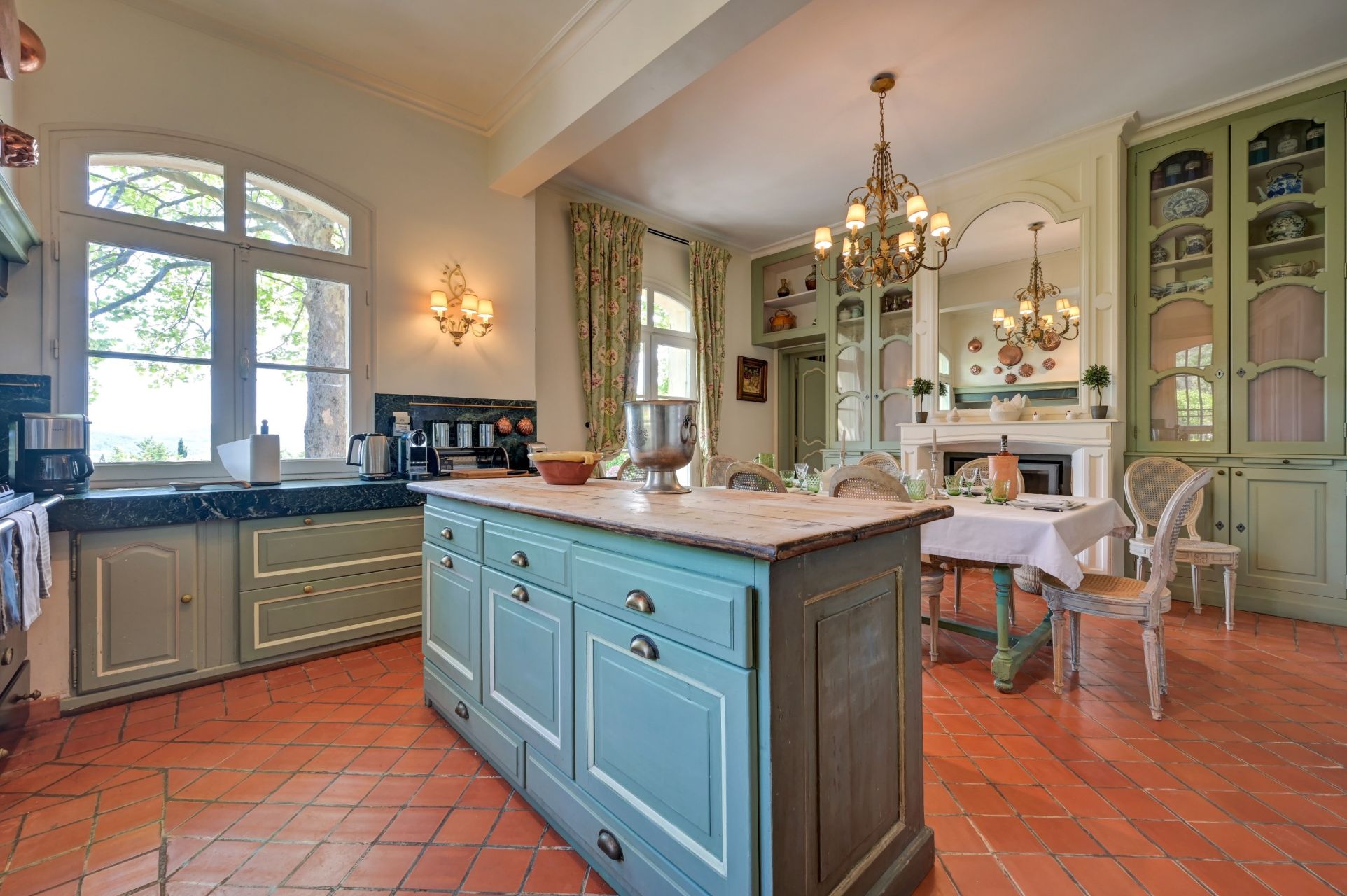 maison 10 Pièces en vente sur AIX EN PROVENCE (13100)