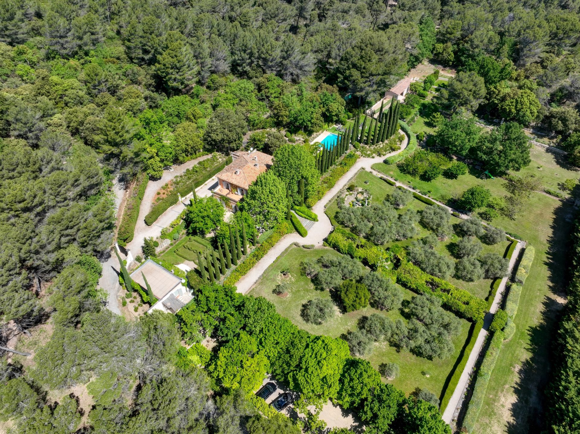 maison 10 Pièces en vente sur AIX EN PROVENCE (13100)