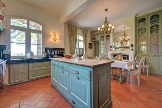 maison 10 Pièces en vente sur AIX EN PROVENCE (13100)