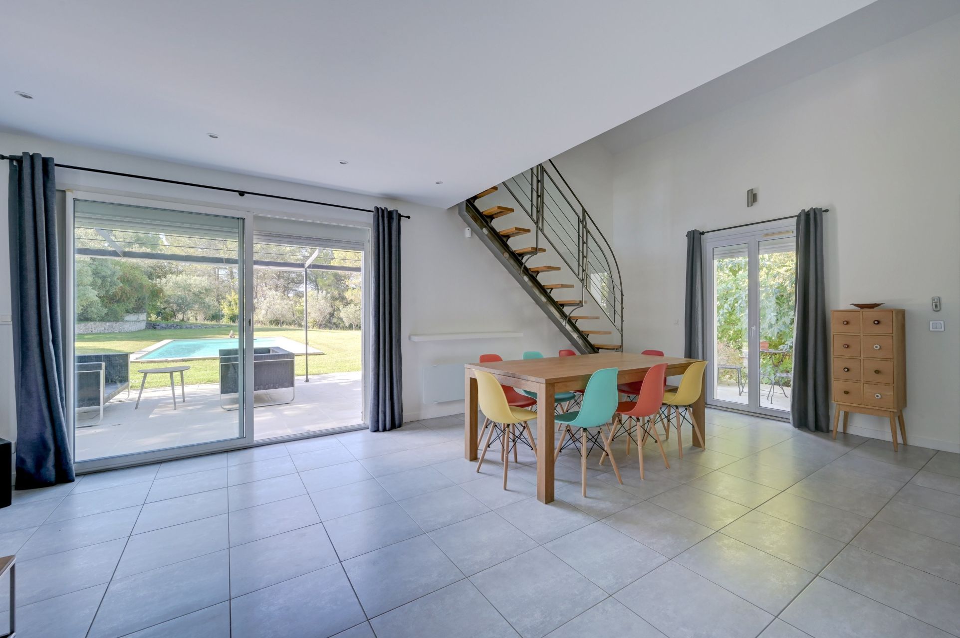 maison 6 Pièces en vente sur EGUILLES (13510)