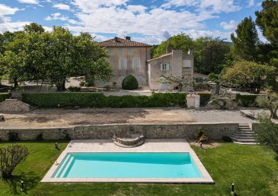 Vente Maison Aix-en-Provence 12&nbsp;Pièces 1300&nbsp;m²