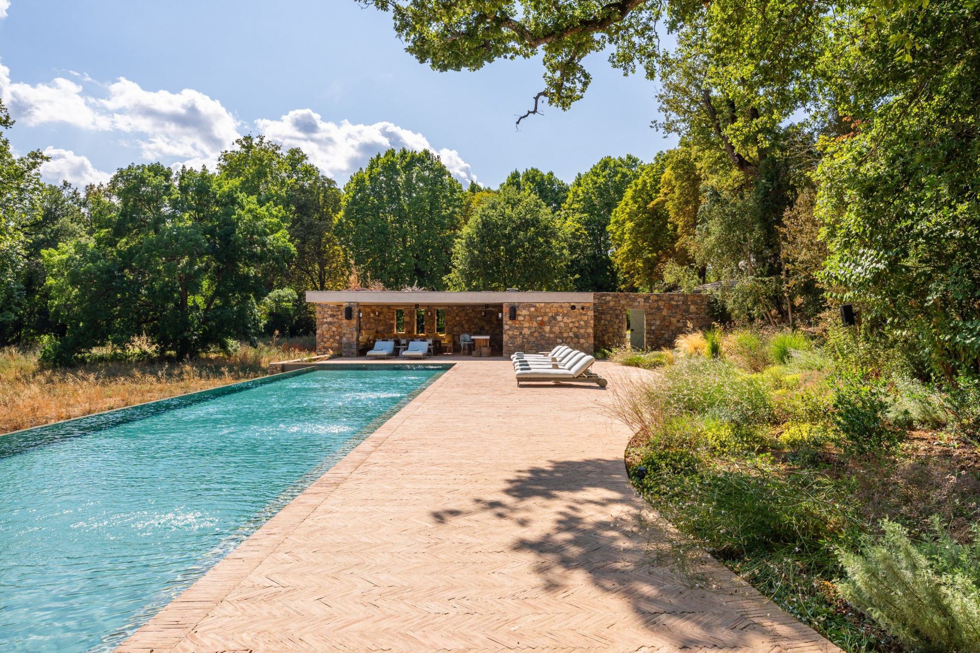 bastide 22 Pièces en location saisonnière sur AIX EN PROVENCE (13100)