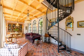bastide 22 Pièces en location saisonnière sur AIX EN PROVENCE (13100)