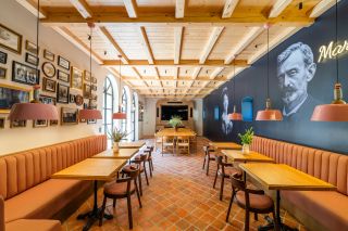 bastide 22 Pièces en location saisonnière sur NANS LES PINS (83860)