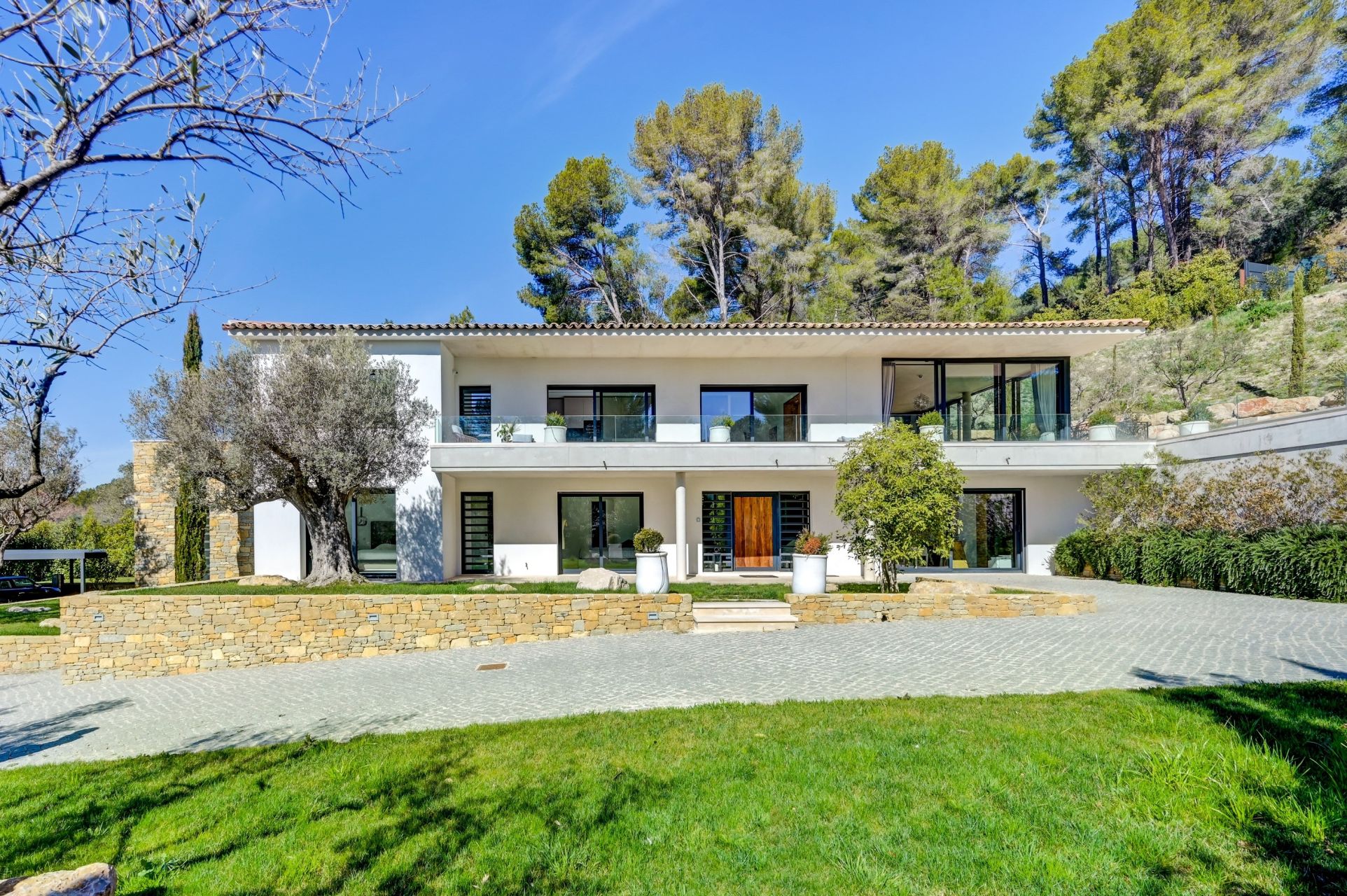 maison 7 Pièces en vente sur AIX EN PROVENCE (13100)