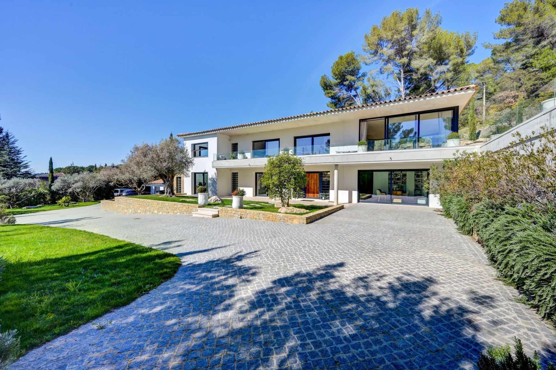 maison 7 Pièces en vente sur AIX EN PROVENCE (13100)