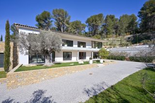 house 7 Rooms for sale on AIX EN PROVENCE (13100)