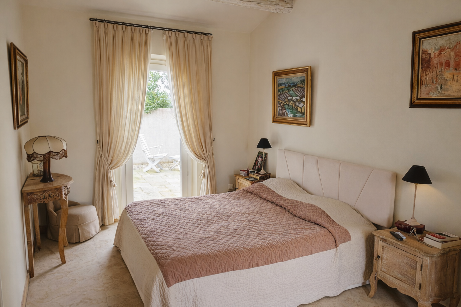 house 5 Rooms for sale on MALLEMORT (13370)