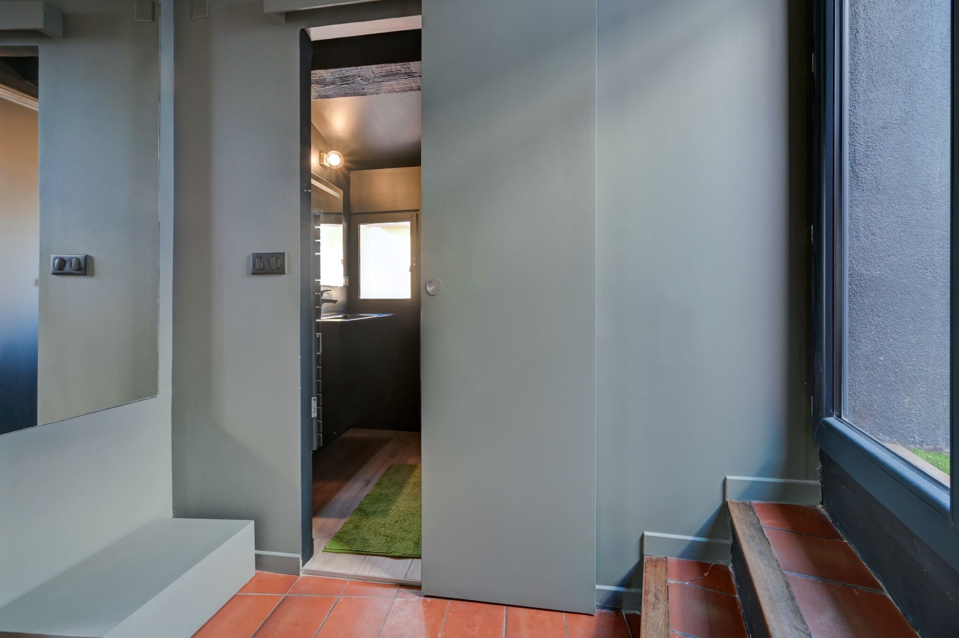 apartment 4 Rooms for sale on AIX EN PROVENCE (13100)