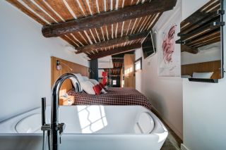 apartment 4 Rooms for sale on AIX EN PROVENCE (13100)