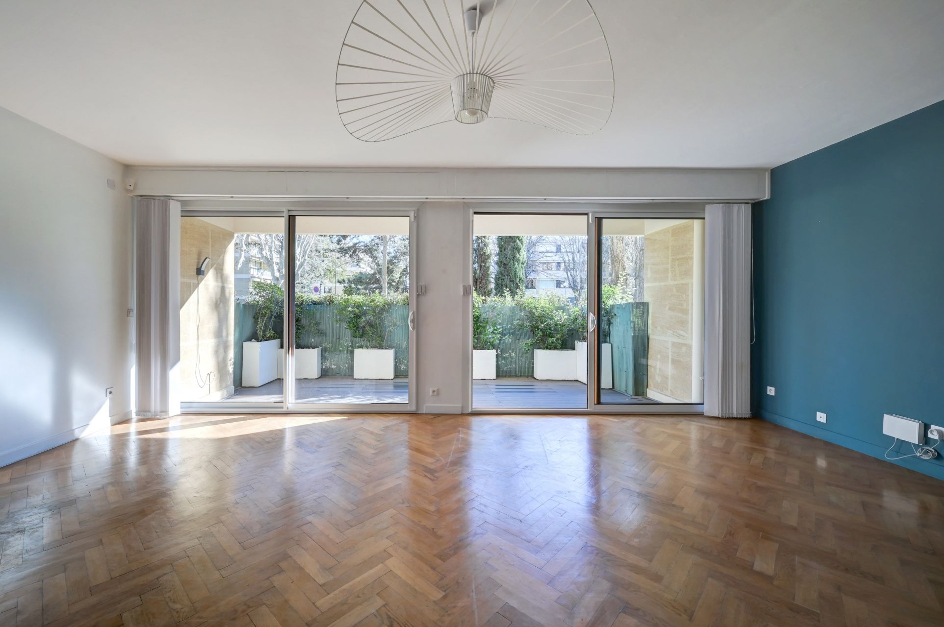 apartment 4 Rooms for sale on AIX EN PROVENCE (13100)