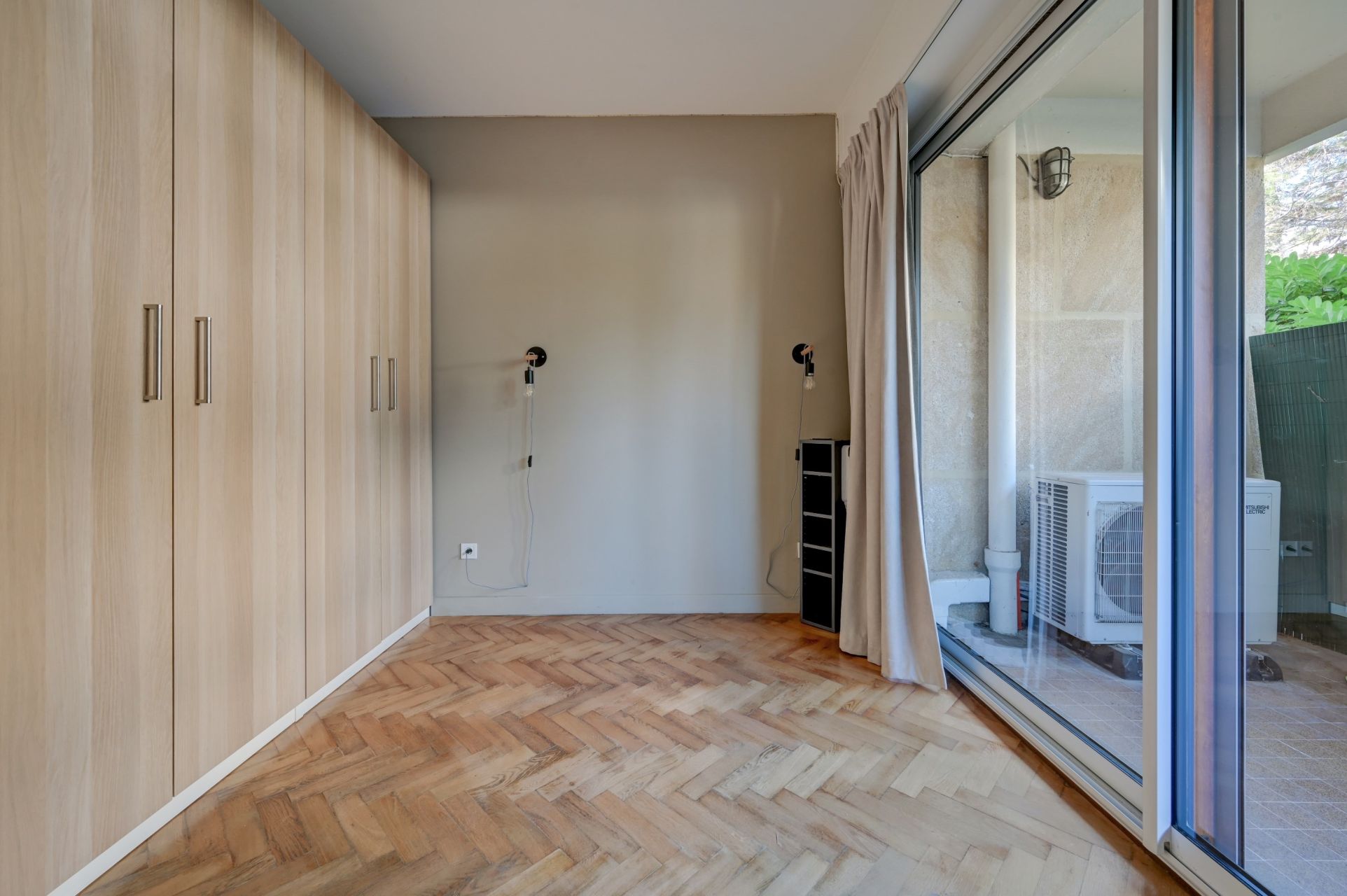 apartment 4 Rooms for sale on AIX EN PROVENCE (13100)