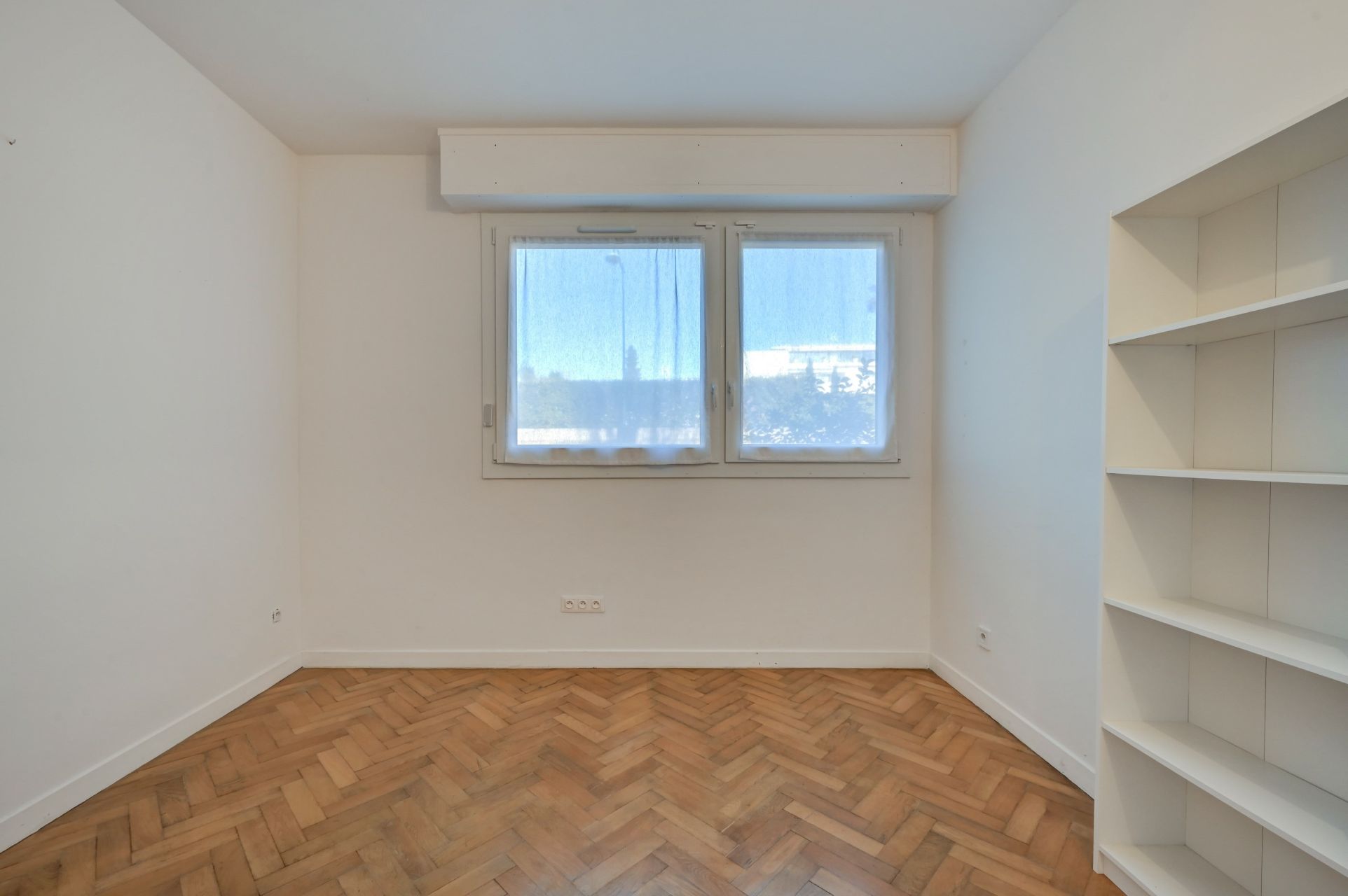 apartment 4 Rooms for sale on AIX EN PROVENCE (13100)