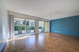 apartment 4 Rooms for sale on AIX EN PROVENCE (13100)