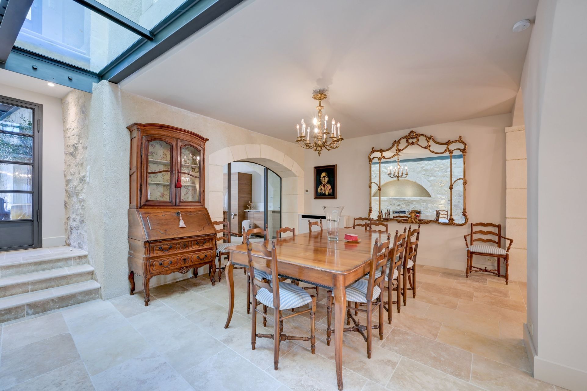 house 8 Rooms for seasonal rent on ST REMY DE PROVENCE (13210)